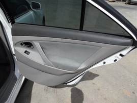 2007 TOYOTA CAMRY LE WHITE 2.4 AT Z20054